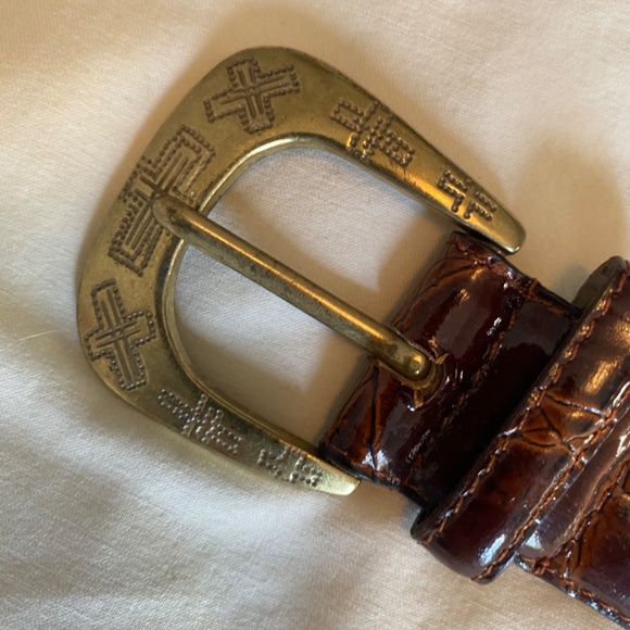 Vintage Accessories - Vintage Faux Croc Dk Brown Brushed Gold Buckle & Conchos Belt, Small, Like New